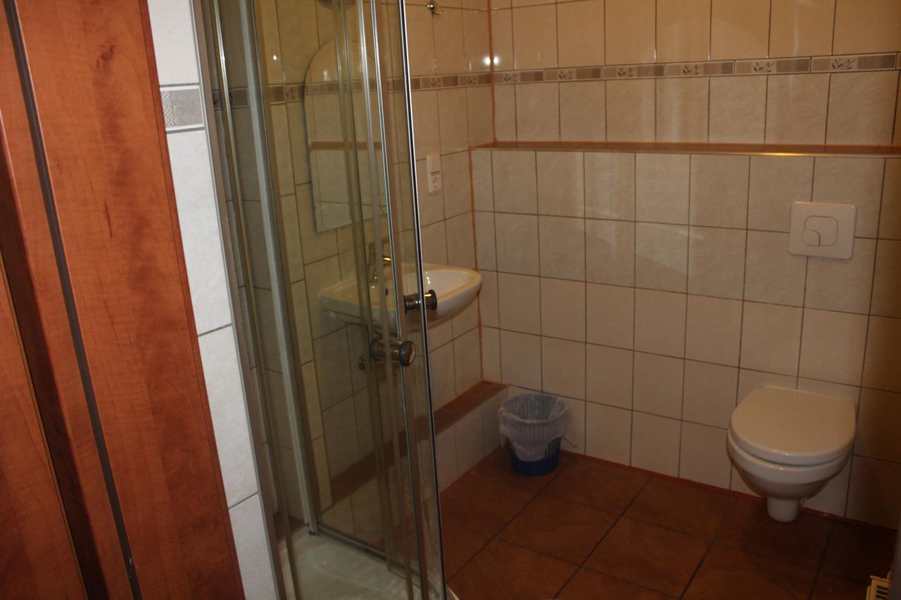 Zagroda Agroturystyczna Wiecha Mieroszow Extérieur photo