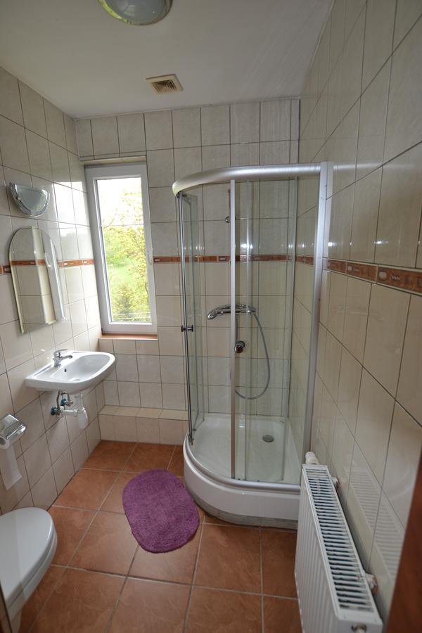 Zagroda Agroturystyczna Wiecha Mieroszow Extérieur photo