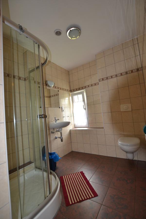 Zagroda Agroturystyczna Wiecha Mieroszow Extérieur photo
