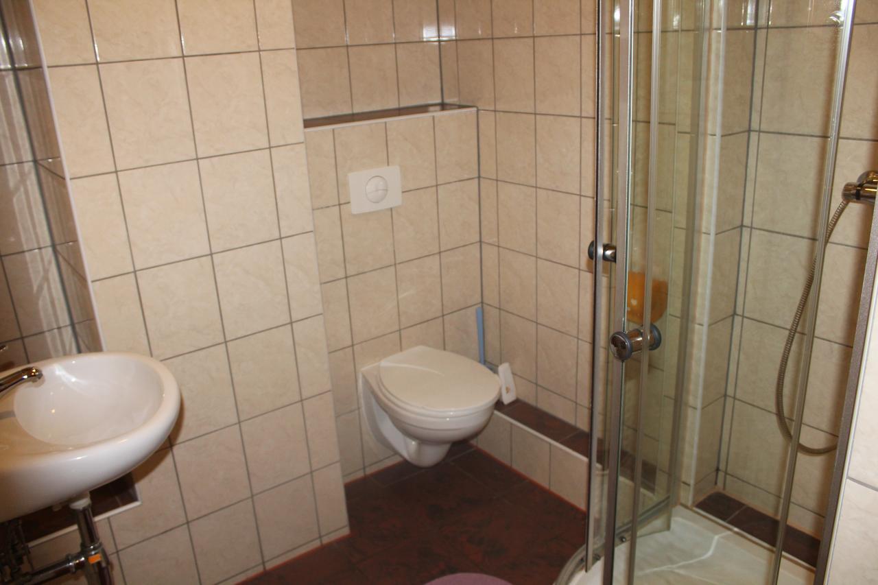 Zagroda Agroturystyczna Wiecha Mieroszow Extérieur photo