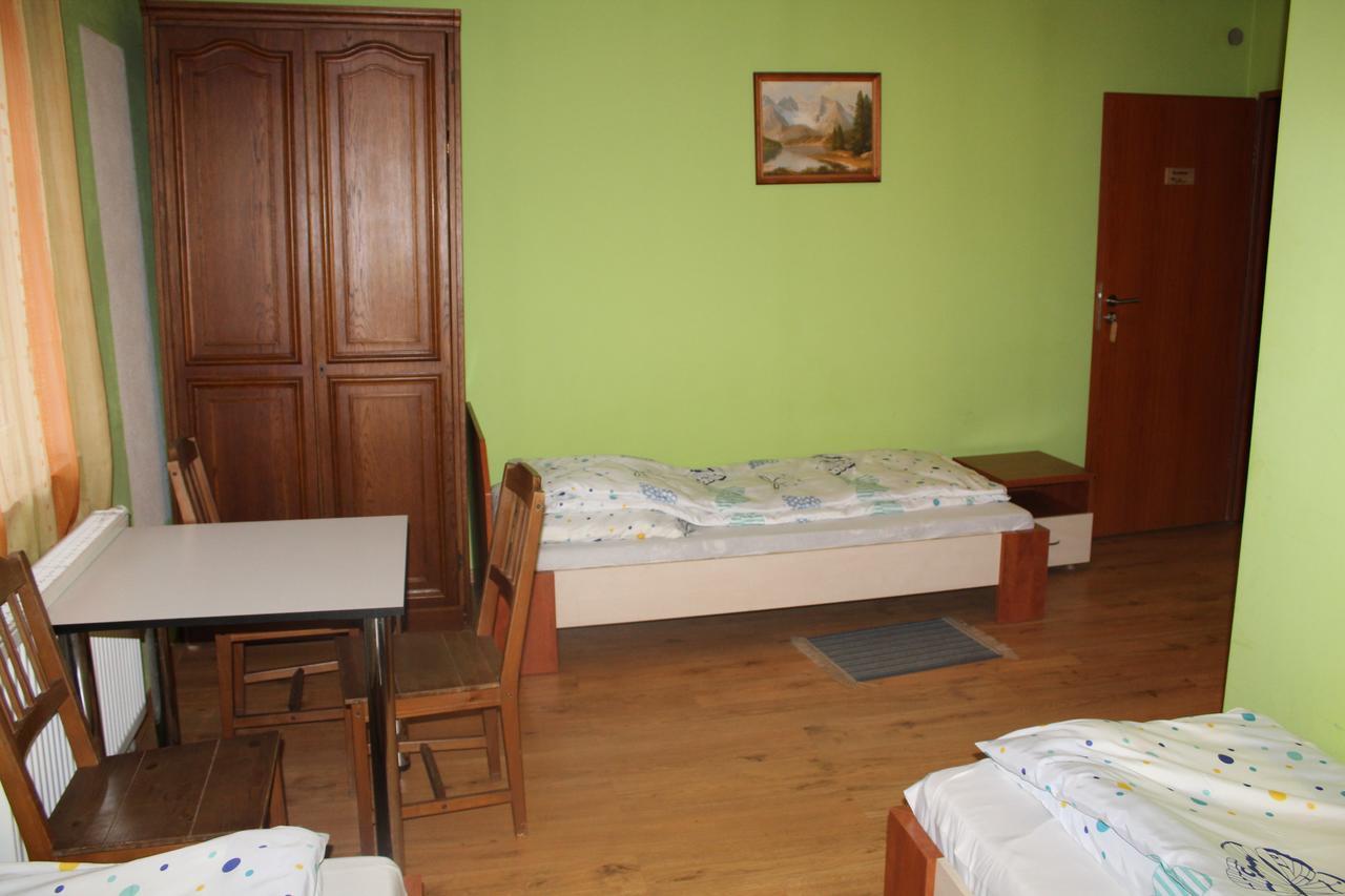 Zagroda Agroturystyczna Wiecha Mieroszow Extérieur photo