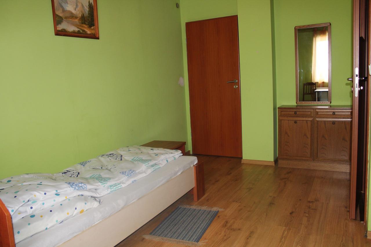 Zagroda Agroturystyczna Wiecha Mieroszow Extérieur photo