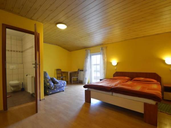 Zagroda Agroturystyczna Wiecha Mieroszow Extérieur photo